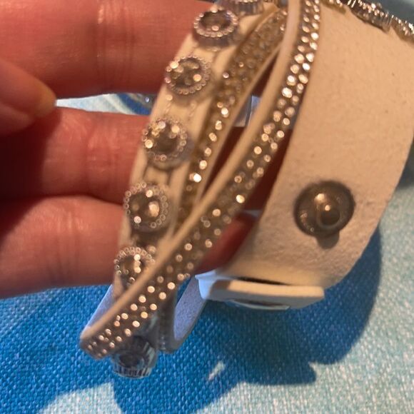 WHITE RHINESTONE Wrap Bracelet! - Picture 4 of 4
